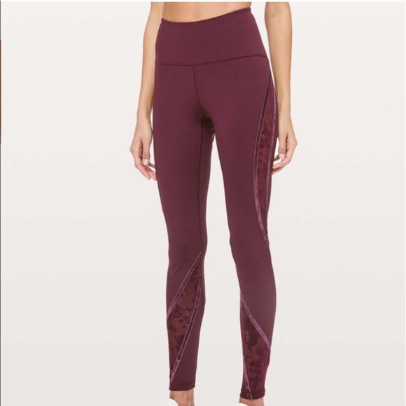Lululemon Wunder Under 28” Flocked Velvet Tight Leggings Size 4 Maroon Burgundy - Picture 1 of 9
